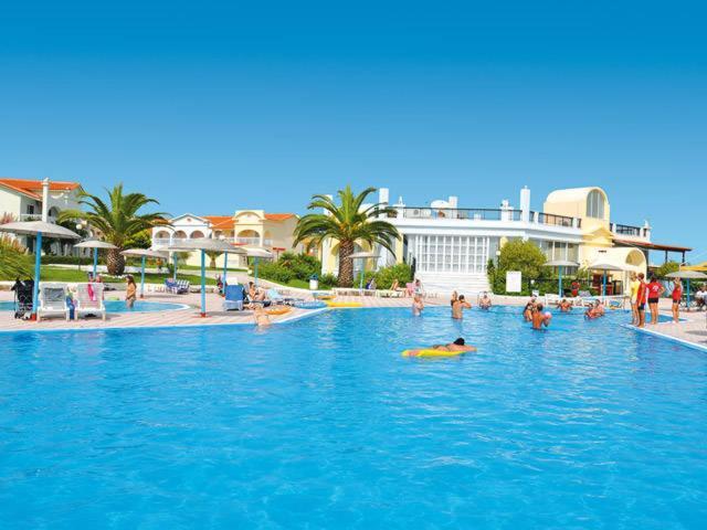 Corfu Sea Gardens Hotel カボス エクステリア 写真
