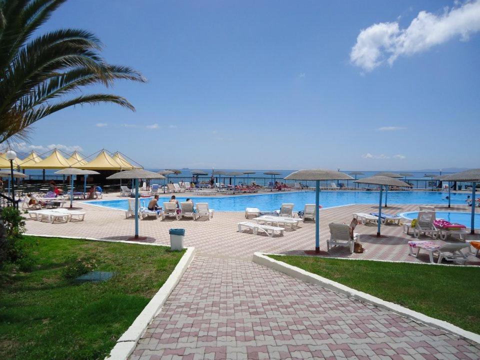 Corfu Sea Gardens Hotel カボス エクステリア 写真