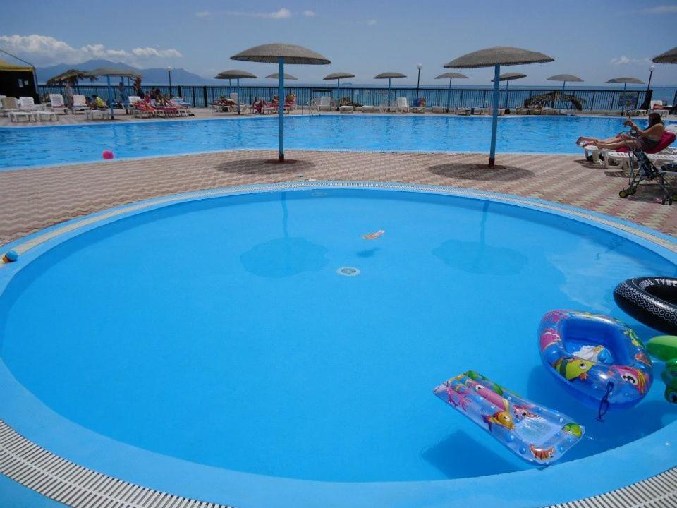 Corfu Sea Gardens Hotel カボス エクステリア 写真