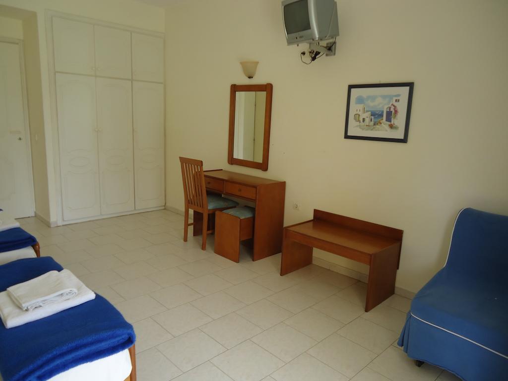 Corfu Sea Gardens Hotel カボス 部屋 写真